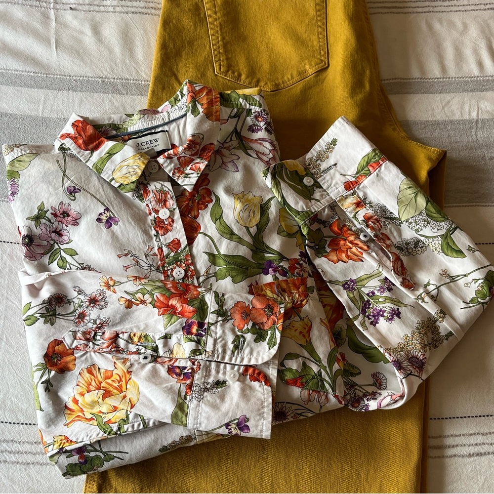 J. Crew Woman’s pop over Floral Button Down Shirt - White, Orange, Green